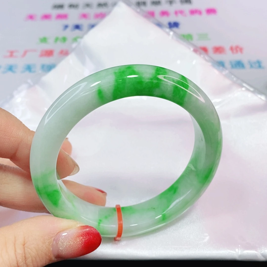 未镶嵌手镯翡翠53.8圈细腻色辣