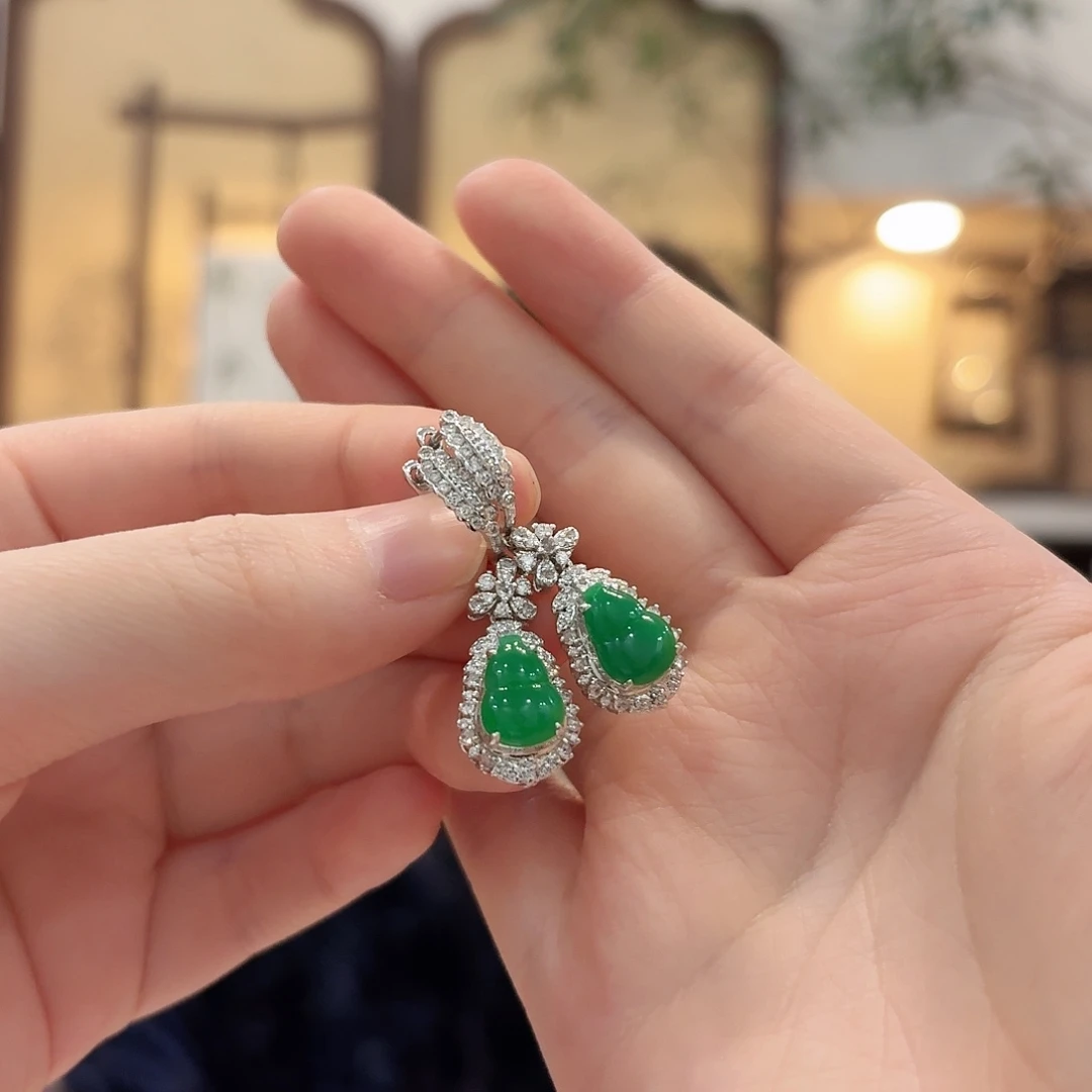 翡翠18K金镶嵌耳饰