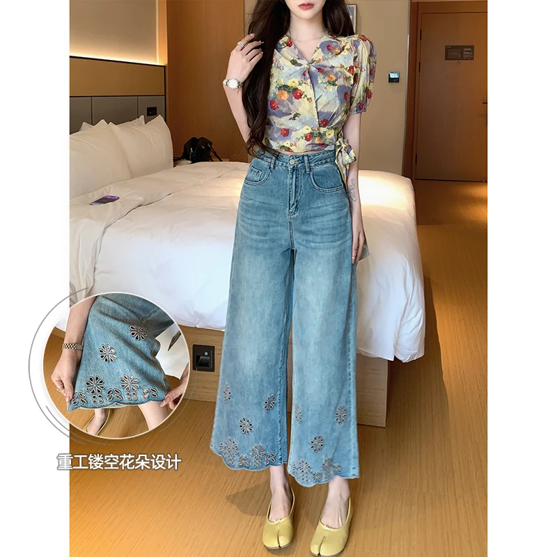 莱赛尔天丝镂空花朵刺绣阔腿牛仔裤女2025秋季新款高腰显瘦九分裤