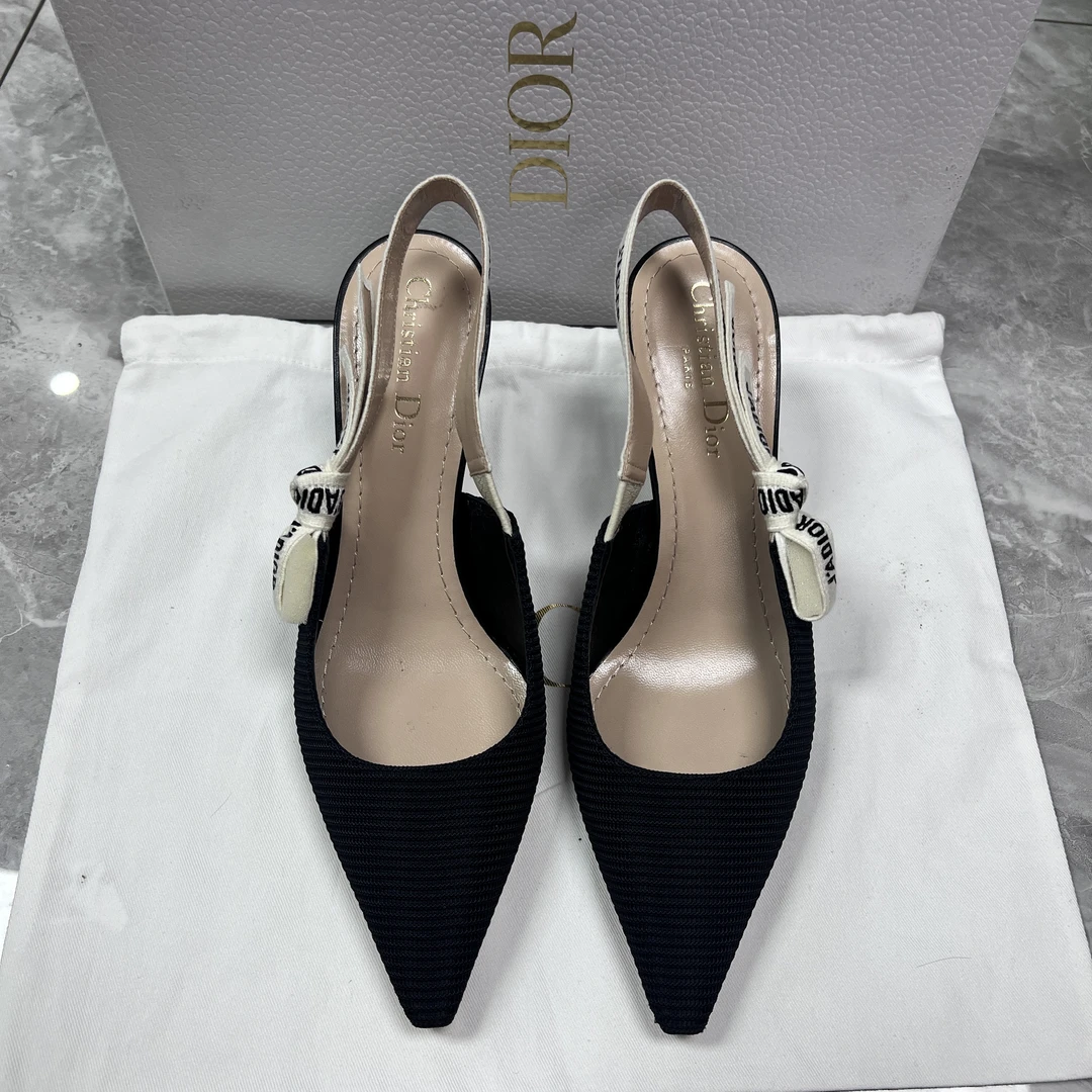 99新 DIOR/迪奥 38码！迪奥小猫跟高跟鞋 黑色