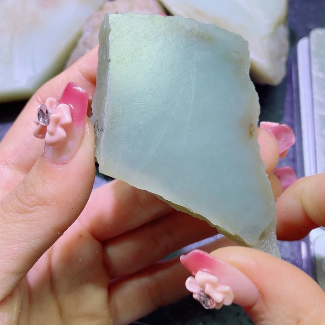 和田玉未镶嵌珠宝半成品