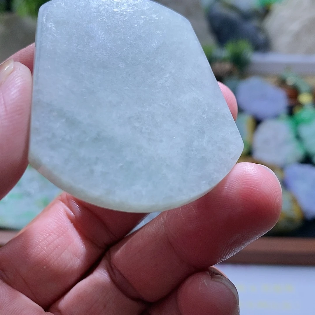 【闪购商品】翡翠颈饰未镶嵌11111111111111