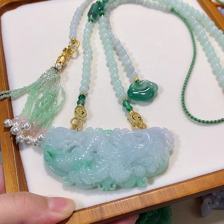 翡翠未镶嵌颈饰翡翠吊坠