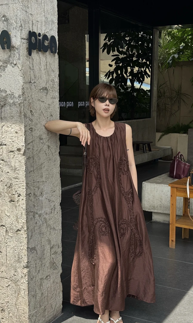 福秒-手作盘花、重工伞摆廓形连衣裙（UMA60217#）UMA