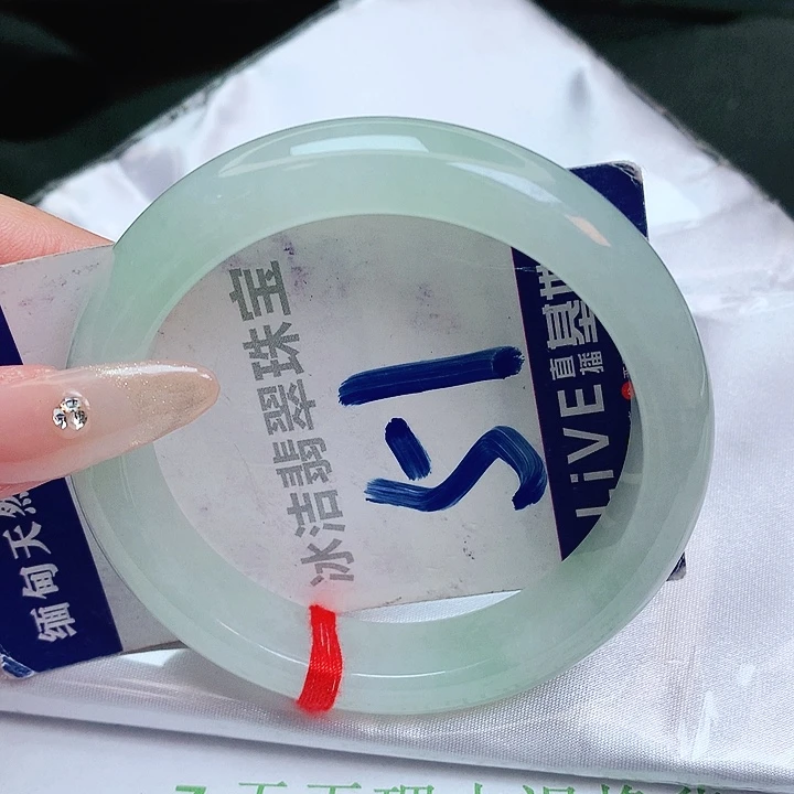 翡翠手镯未镶嵌缅甸天然a货翡翠手镯