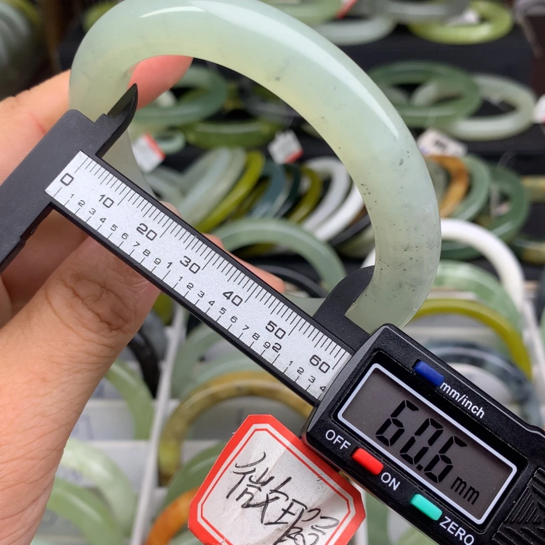 未镶嵌蛇纹石玉手镯606