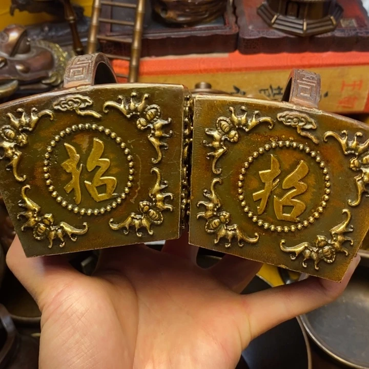 铜器摆件做工精良