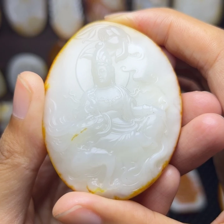 和田玉未镶嵌颈饰
