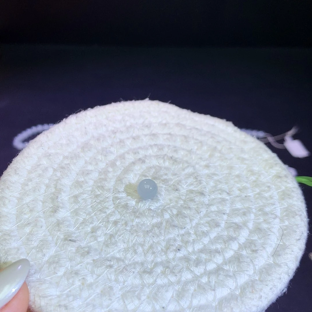 散珠翡翠天然缅甸翡翠单珠卡7,4白冰