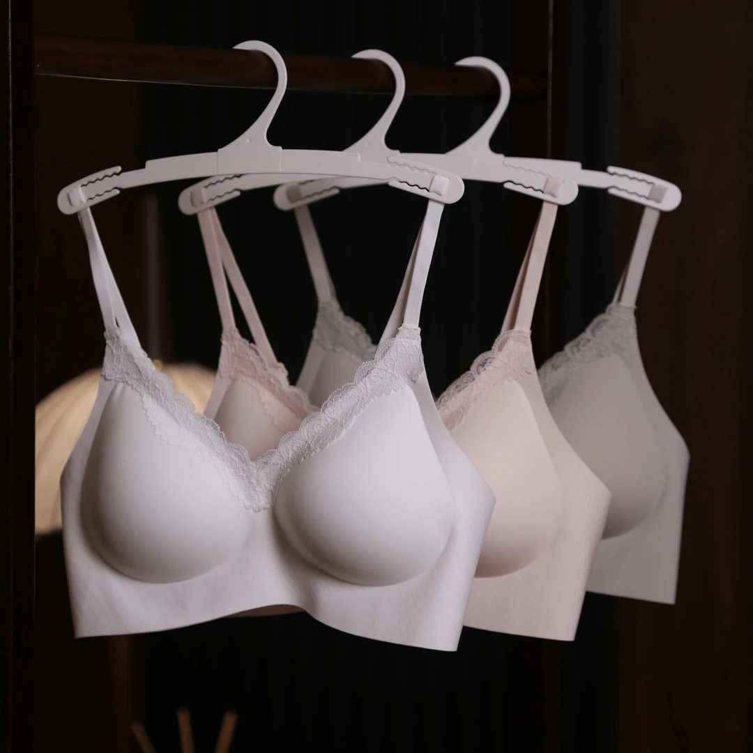 U家同款舒服蕾法式蕾丝细肩带内衣女士小胸聚拢无痕固定杯背扣款