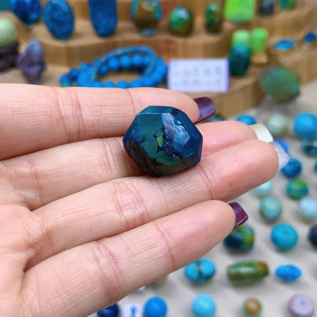 绿松石未镶嵌三彩随行