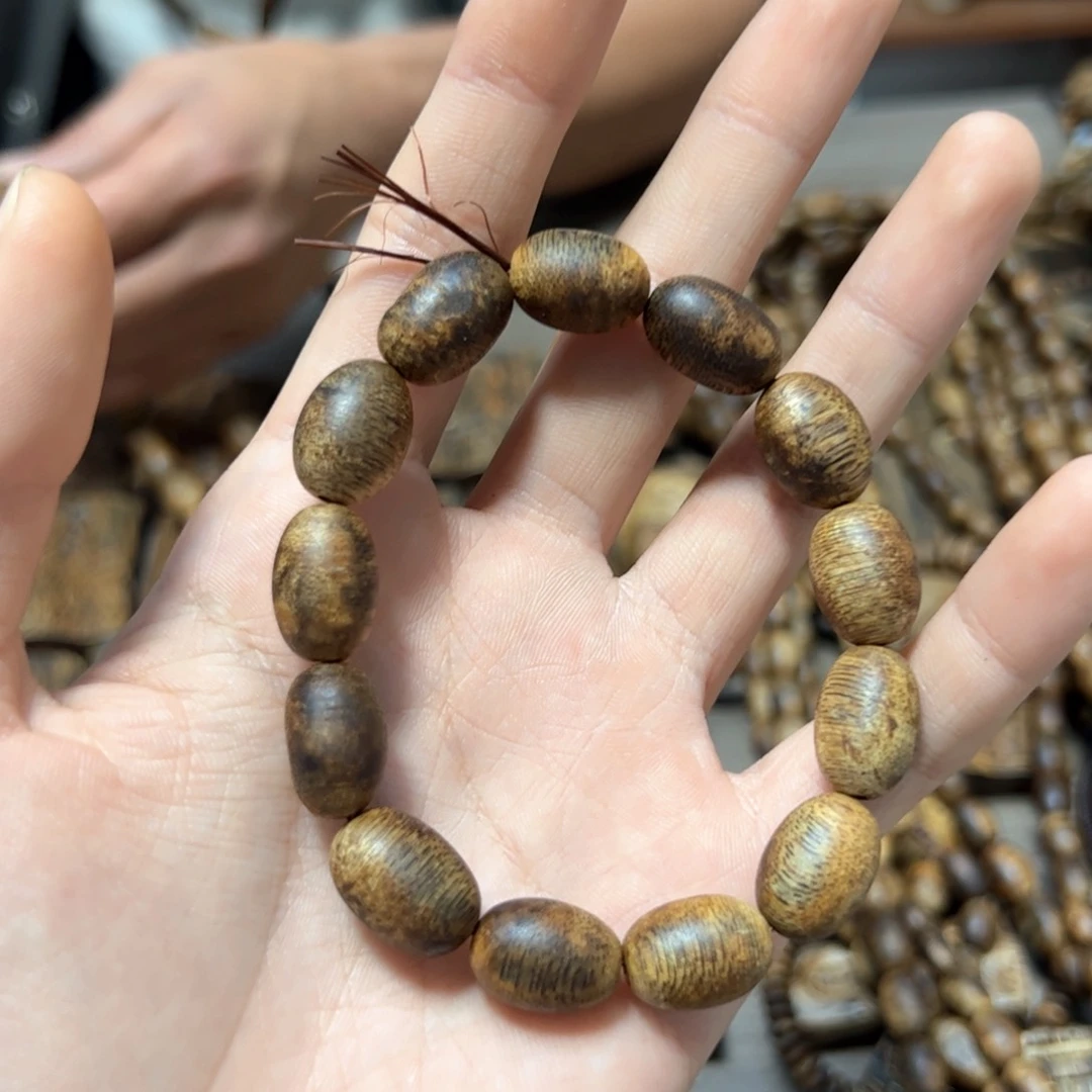 沉香木手串陆河留疤9