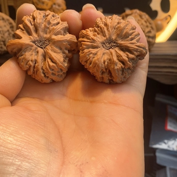 文玩核桃把件阳****㊣原树福利39