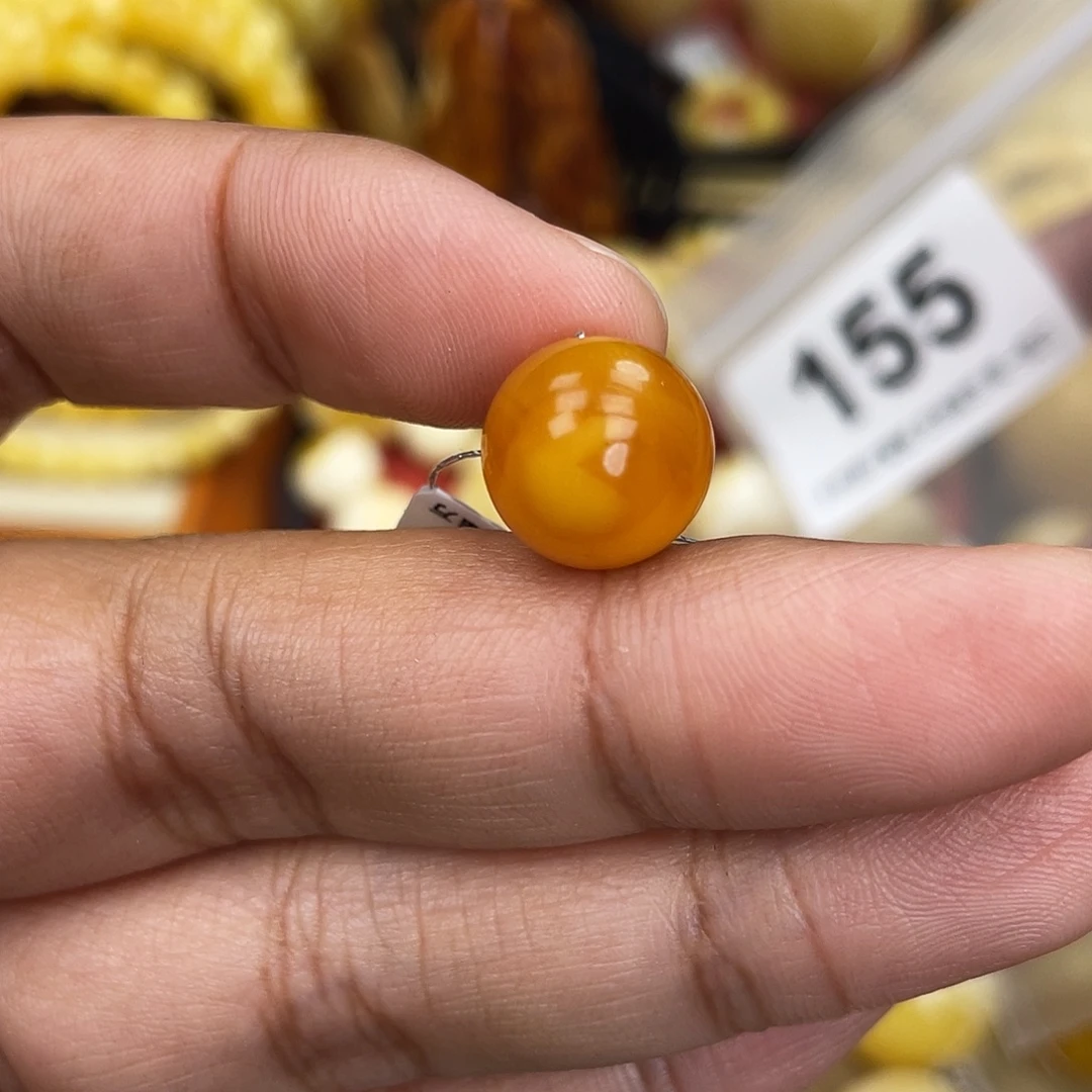 蜜蜡未镶嵌珠宝奇石12.2