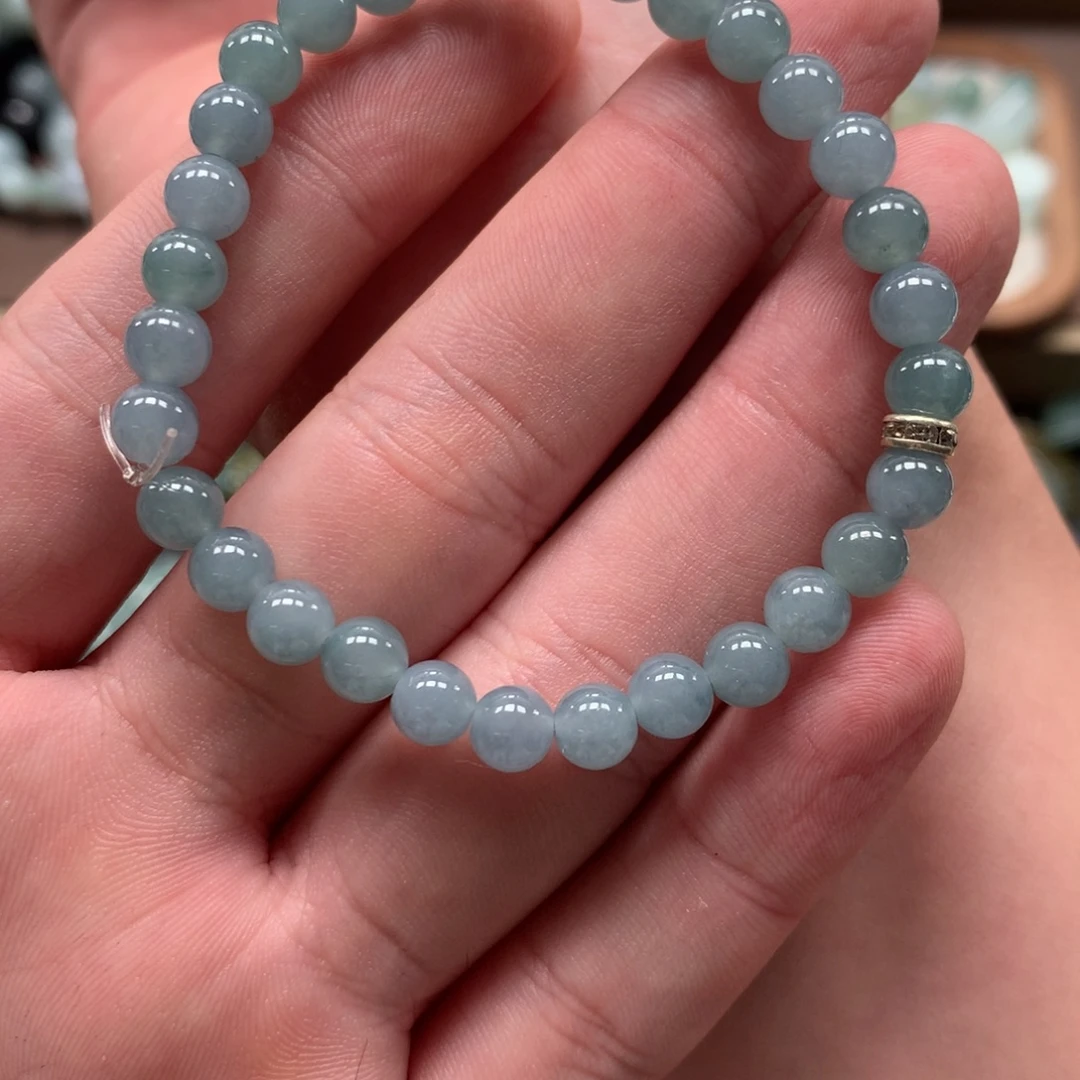 翡翠未镶嵌颈饰翡翠卡6