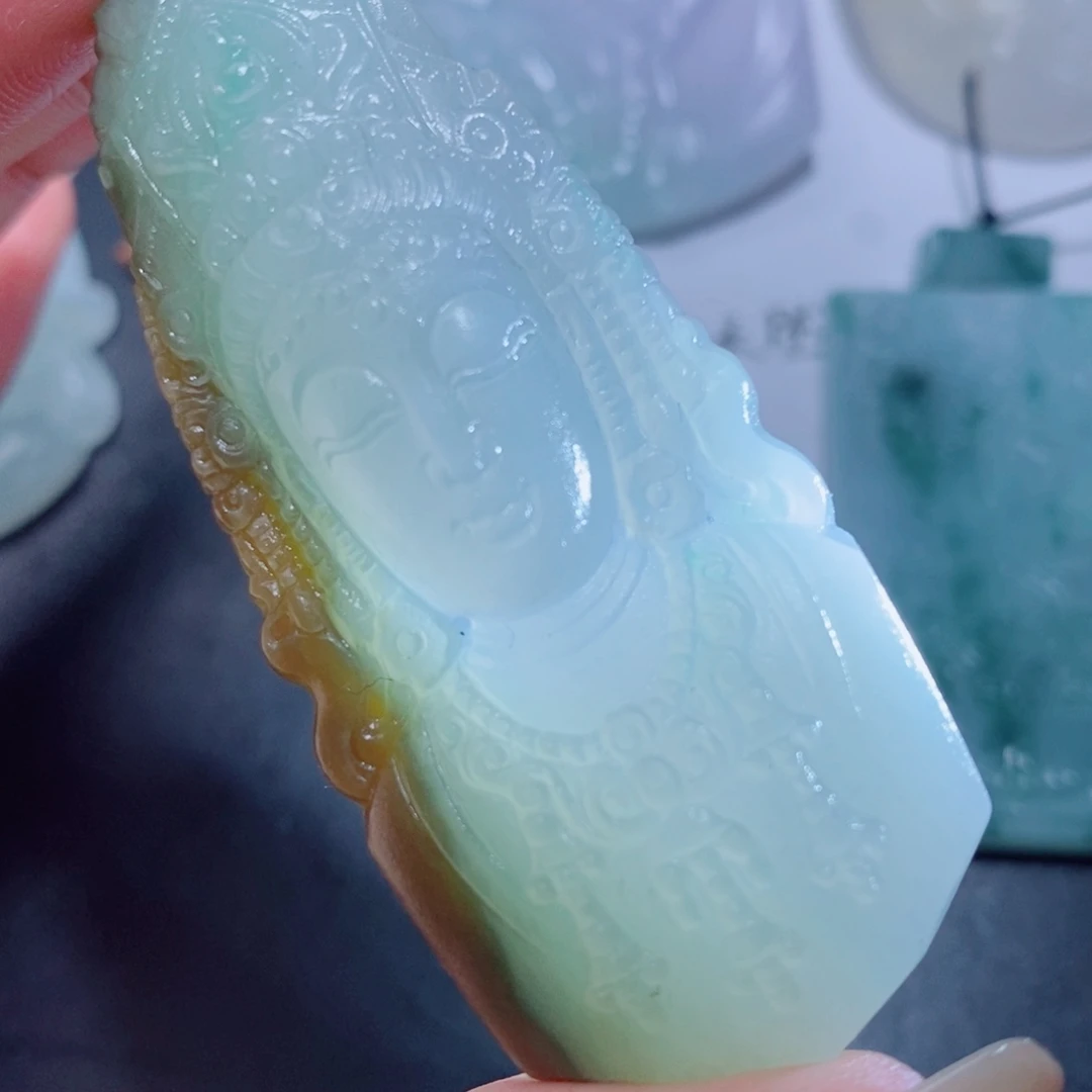 定制翡翠未镶嵌翡翠定制吊坠