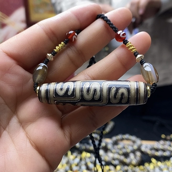 玛瑙/玉髓（覆膜）合金颈饰