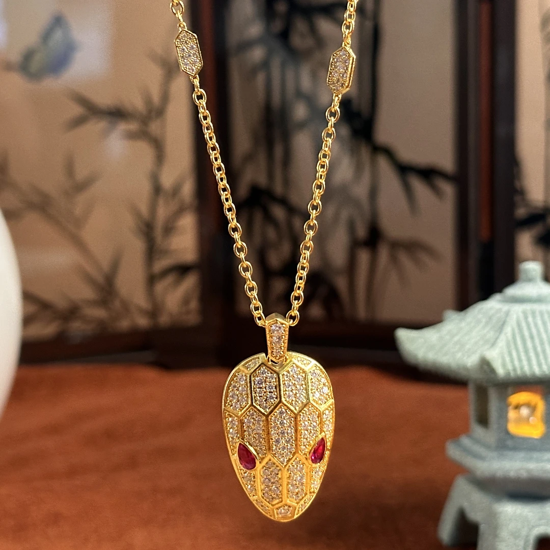 坠链均足银莫桑石 镶嵌满钻灵蛇套链