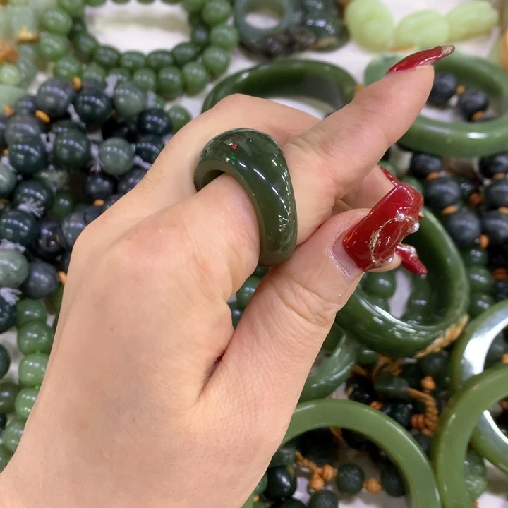 透闪石质玉手链未镶嵌