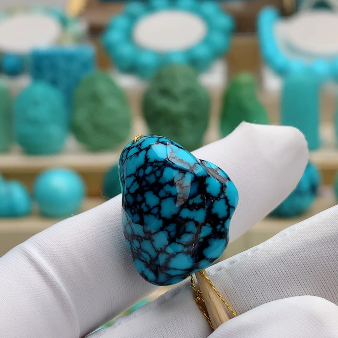 绿松石未镶嵌挂件