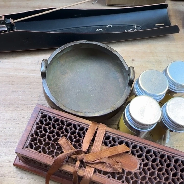 梦***t线香富森红土10跟4罐加炉加木盒