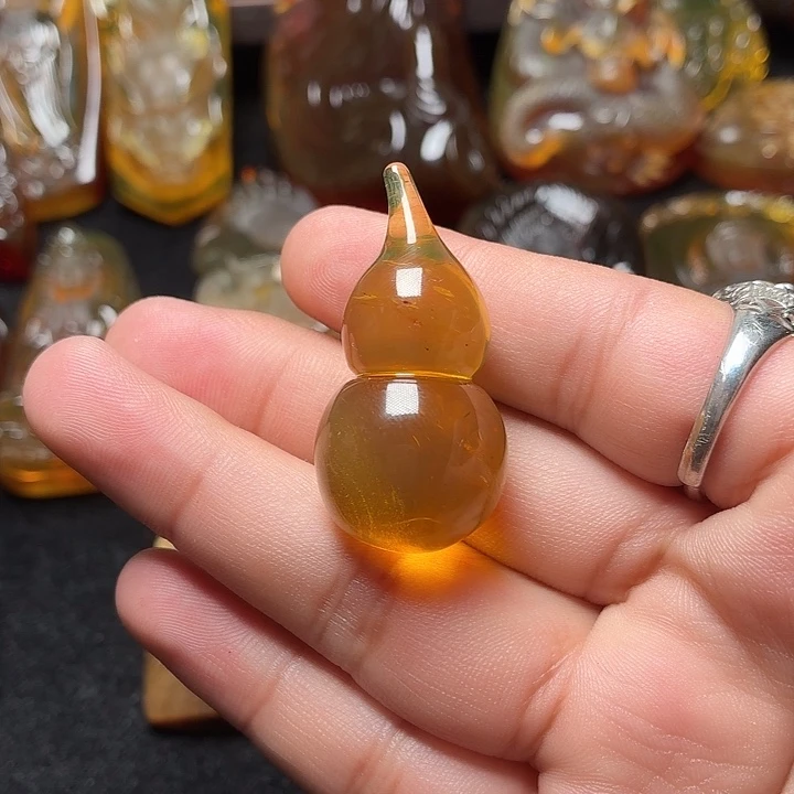 琥珀未镶嵌颈饰66