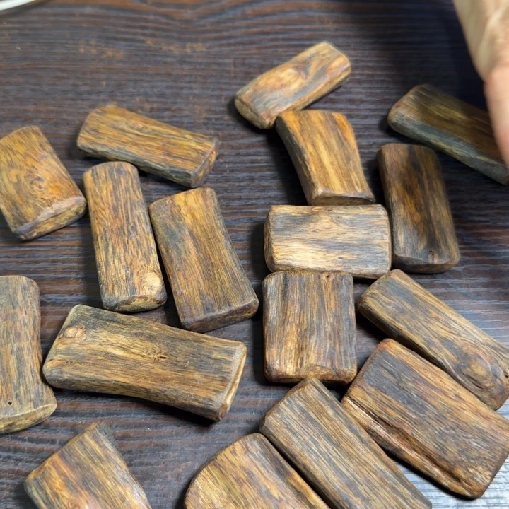 吊坠沉香白棋11克多样性发一条