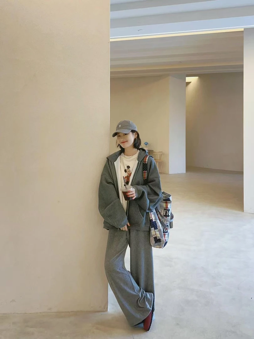 灰色连帽长袖开衫卫衣女2025早秋新款慵懒风宽松休闲长裤三件套装