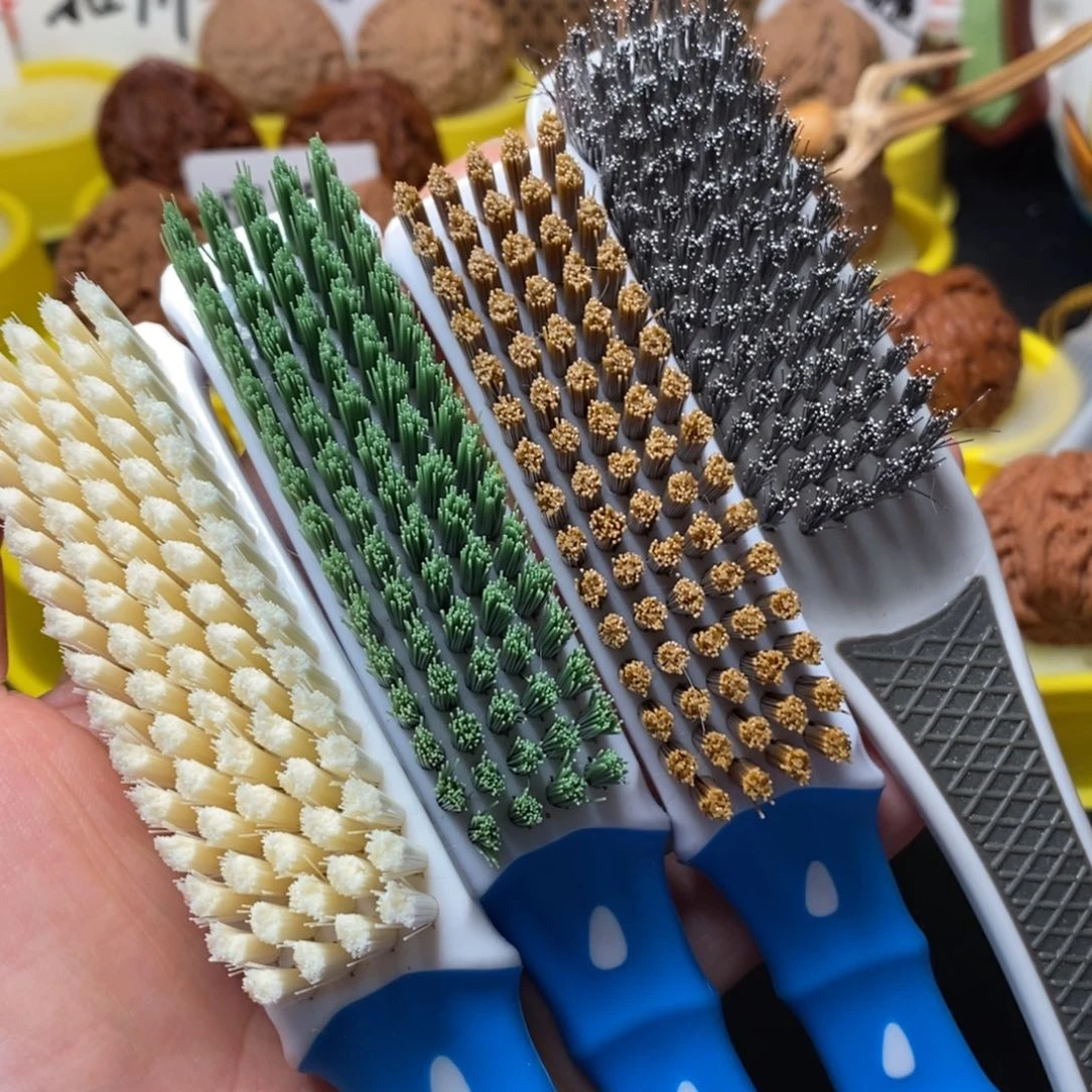 文玩核桃吊坠刷子