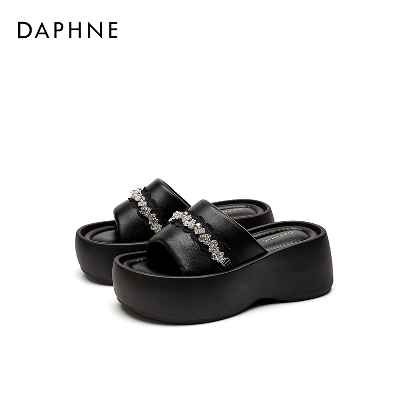 达芙妮沙滩厚底一字拖2025夏外穿可爱风小个子女士轻便增高鞋+7cm