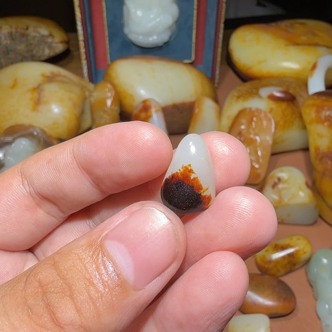 玩***哥颈饰未镶嵌和田玉