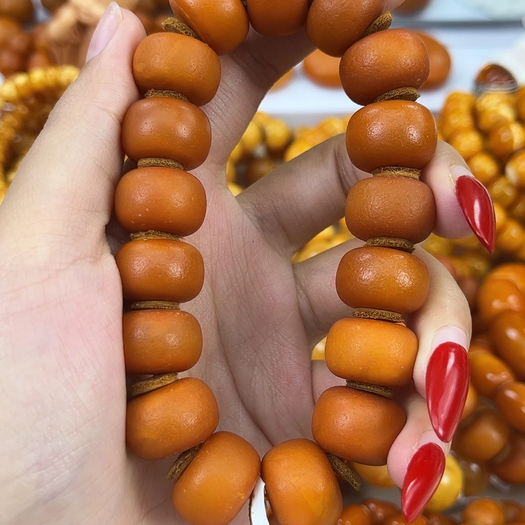 琥珀颈饰未镶嵌蜜蜡