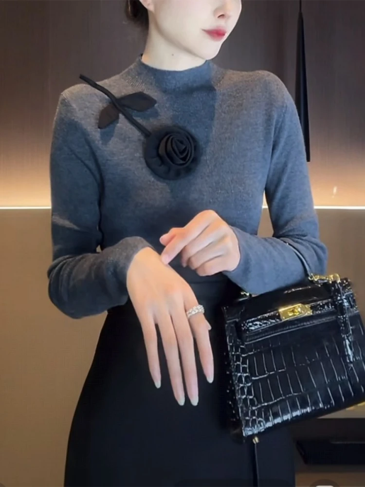 灰色半高领针织衫女秋冬慵懒高级感修身显瘦内搭花朵打底毛衣上衣