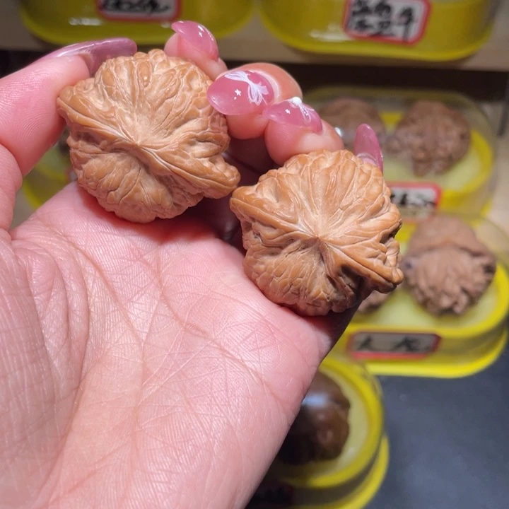 文玩核桃吊坠40战鼓