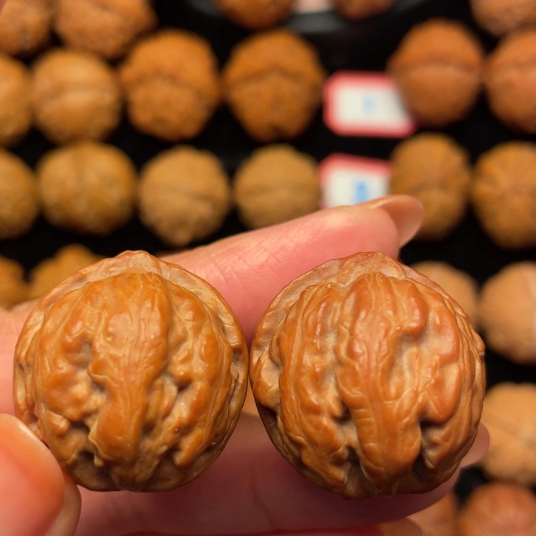 文玩核桃吊坠ooo8