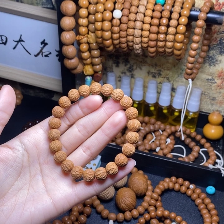 吊坠猴头核桃毒液