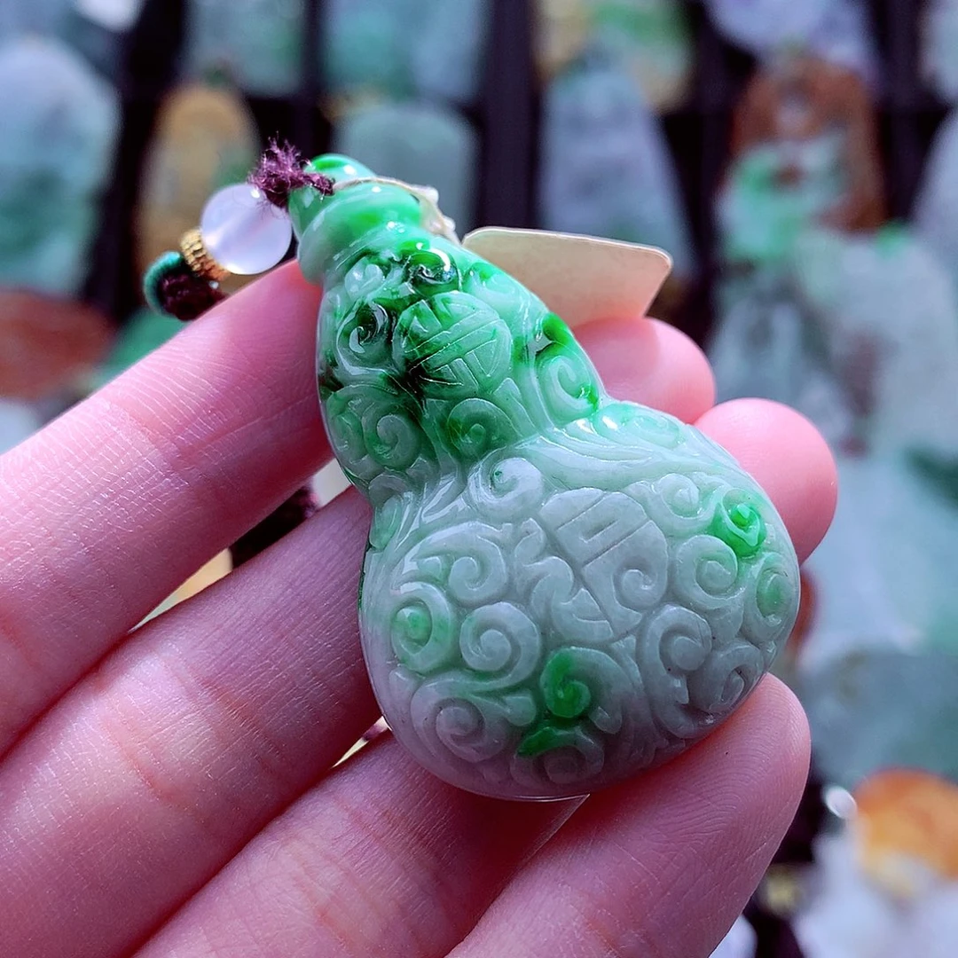 颈饰未镶嵌翡翠天然