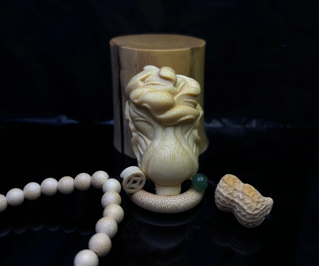 《白菜》百财聚来  文玩手把件龙血金丝竹雕刻