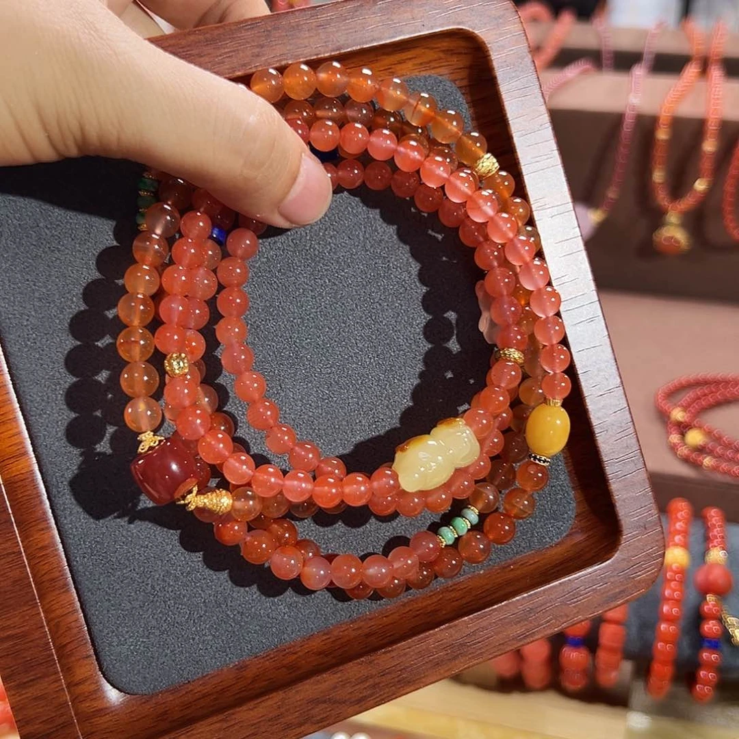 南红玛瑙未镶嵌颈饰