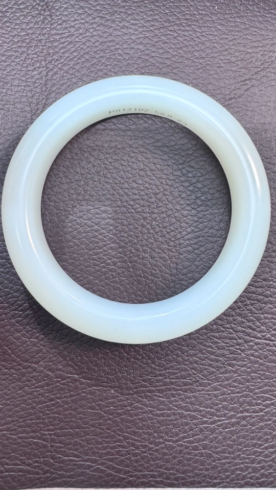 和田玉白玉手镯圈口56.6mm