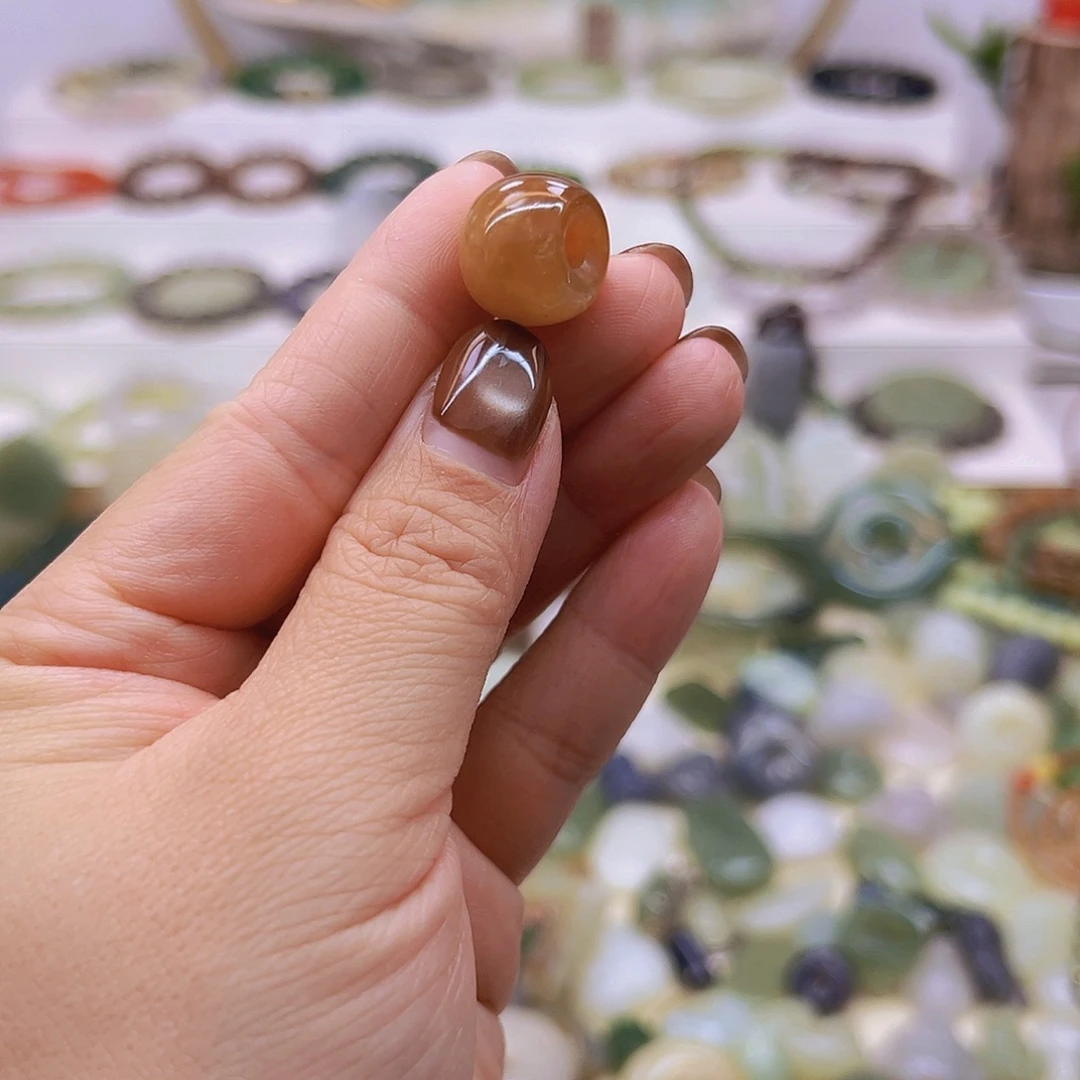 和田玉未镶嵌吊坠(赠链)皮绳