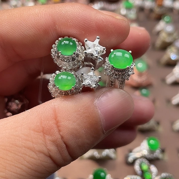 翡翠裸石甜阳绿三件套