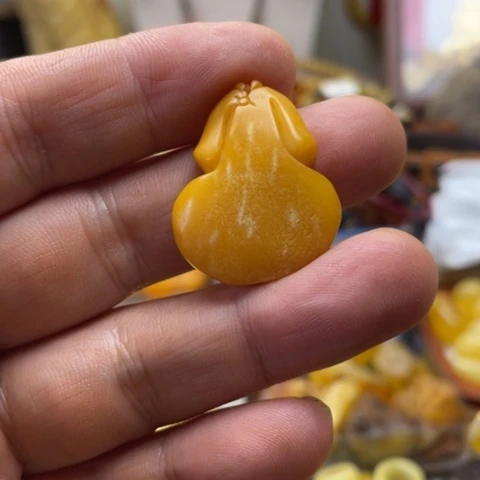 手串蜜蜡未镶嵌吊坠