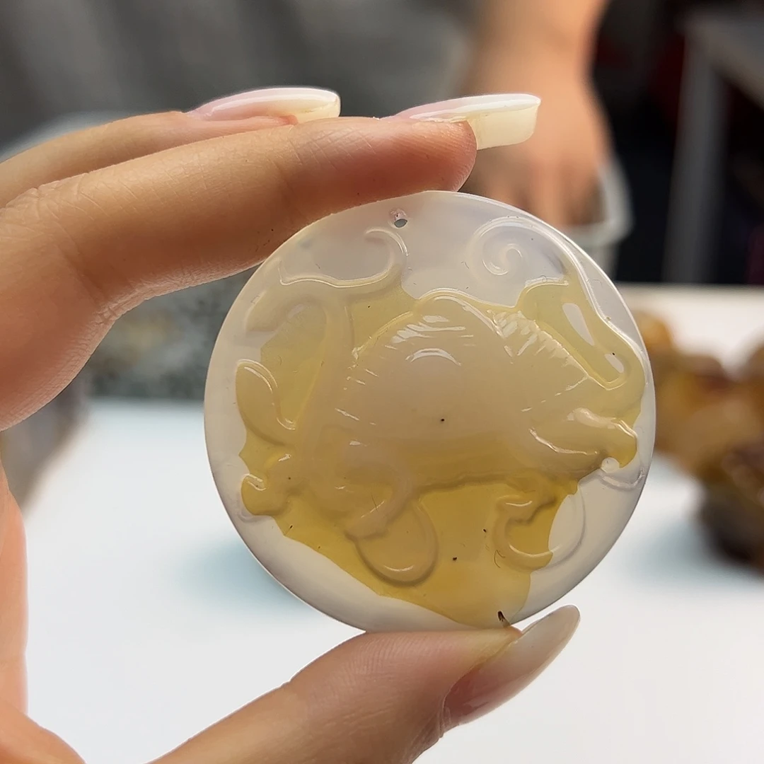 玛瑙/玉髓未镶嵌颈饰