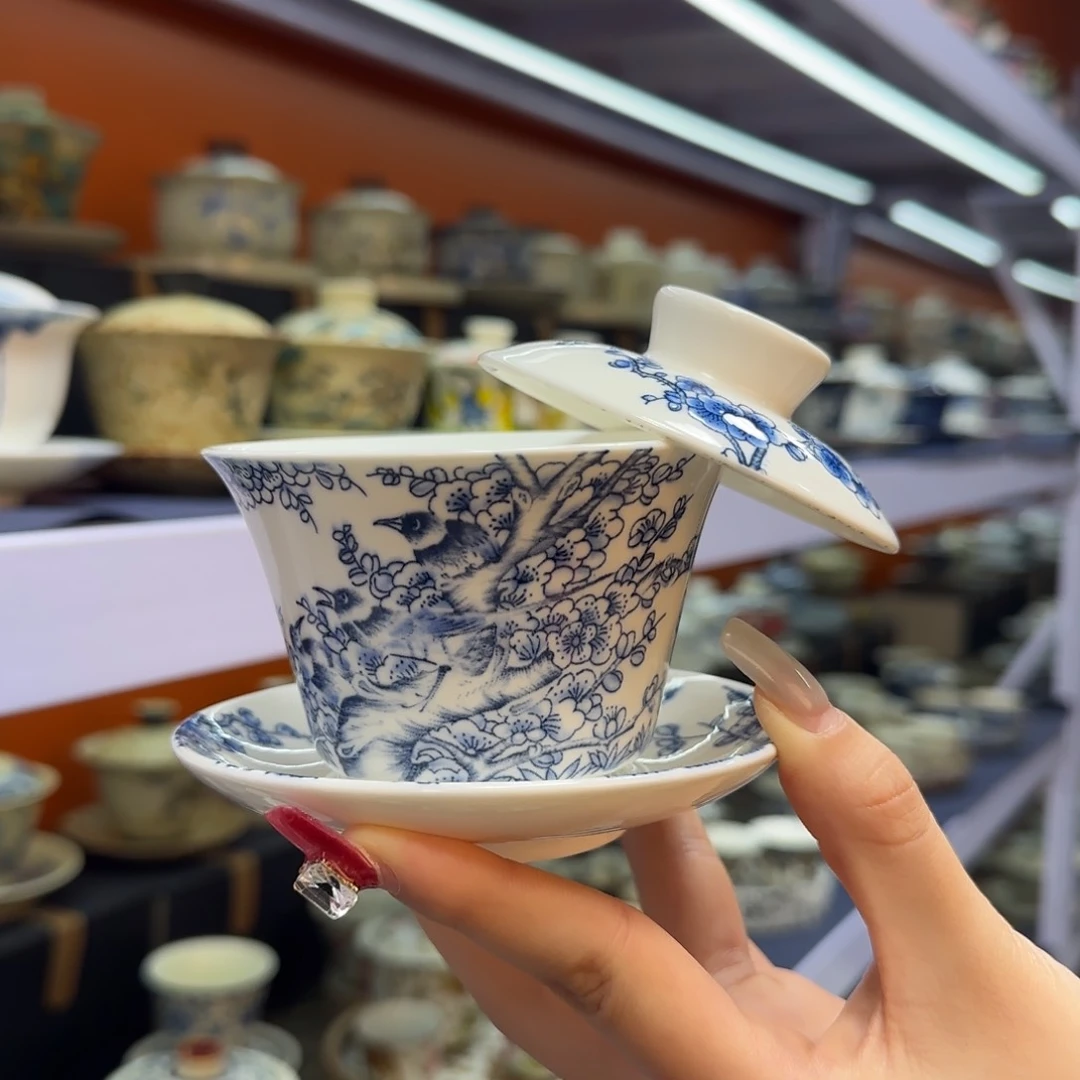 我在外面吃饭呢你吃