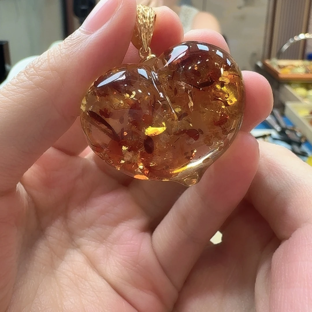 琥珀未镶嵌颈饰吊坠