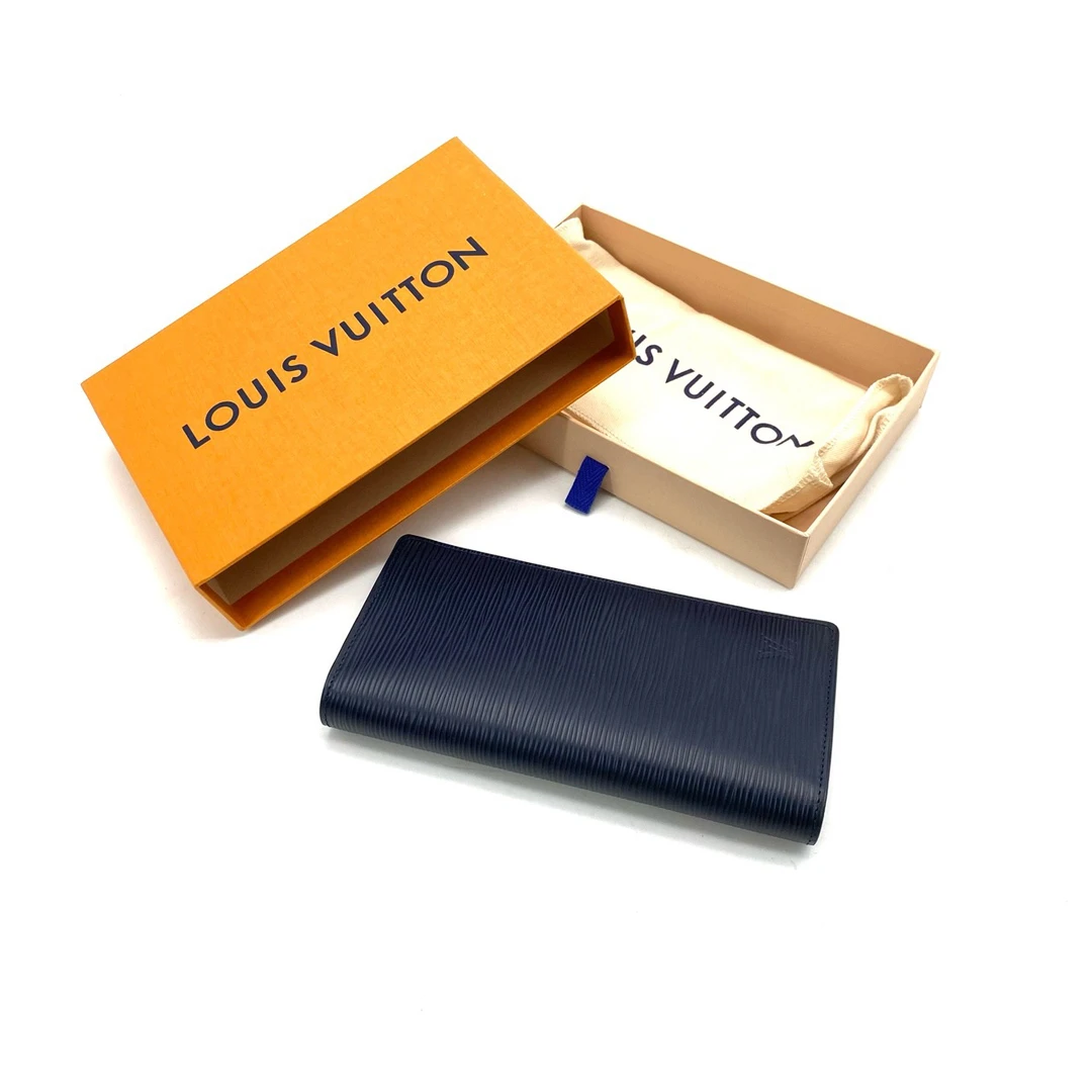 99新 LouisVuitton/路易威登 全皮水波纹对折钱包 尺寸19/10