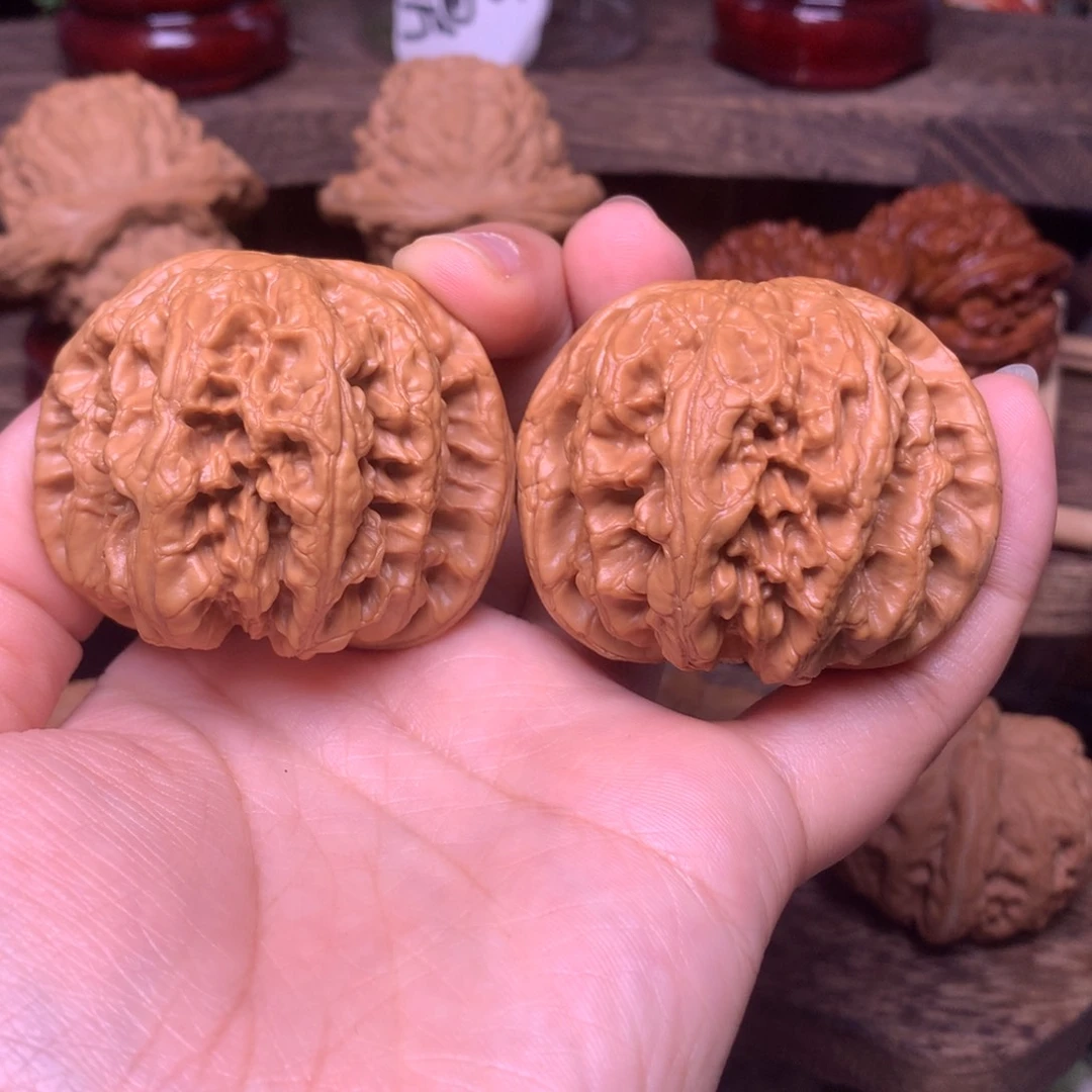 吊坠文玩核桃49粗筋