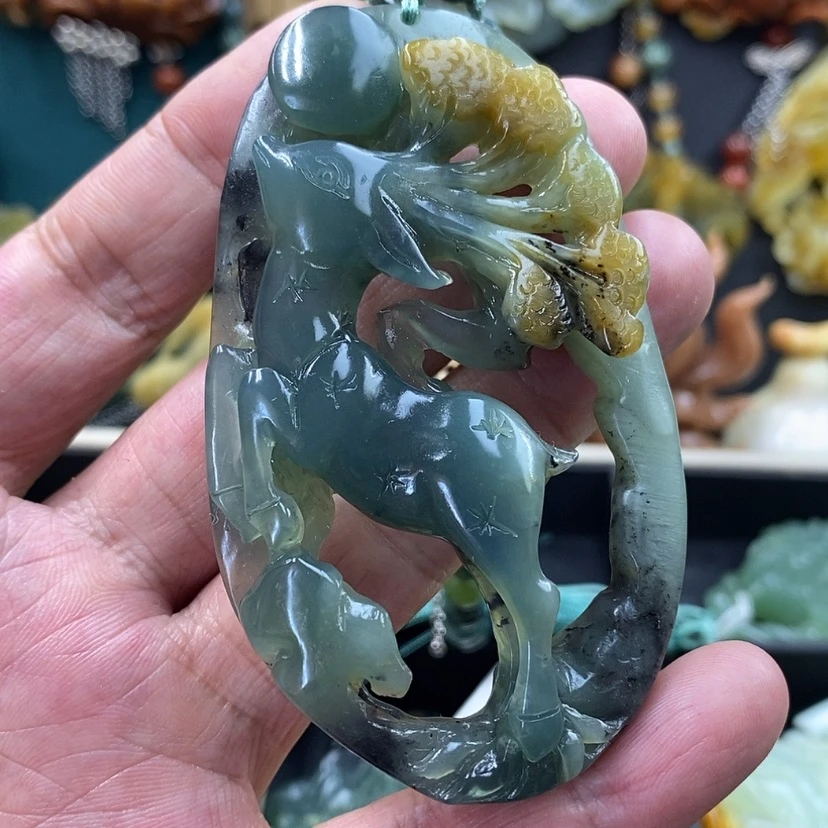 【闪购商品】未镶嵌蛇纹石玉吊坠