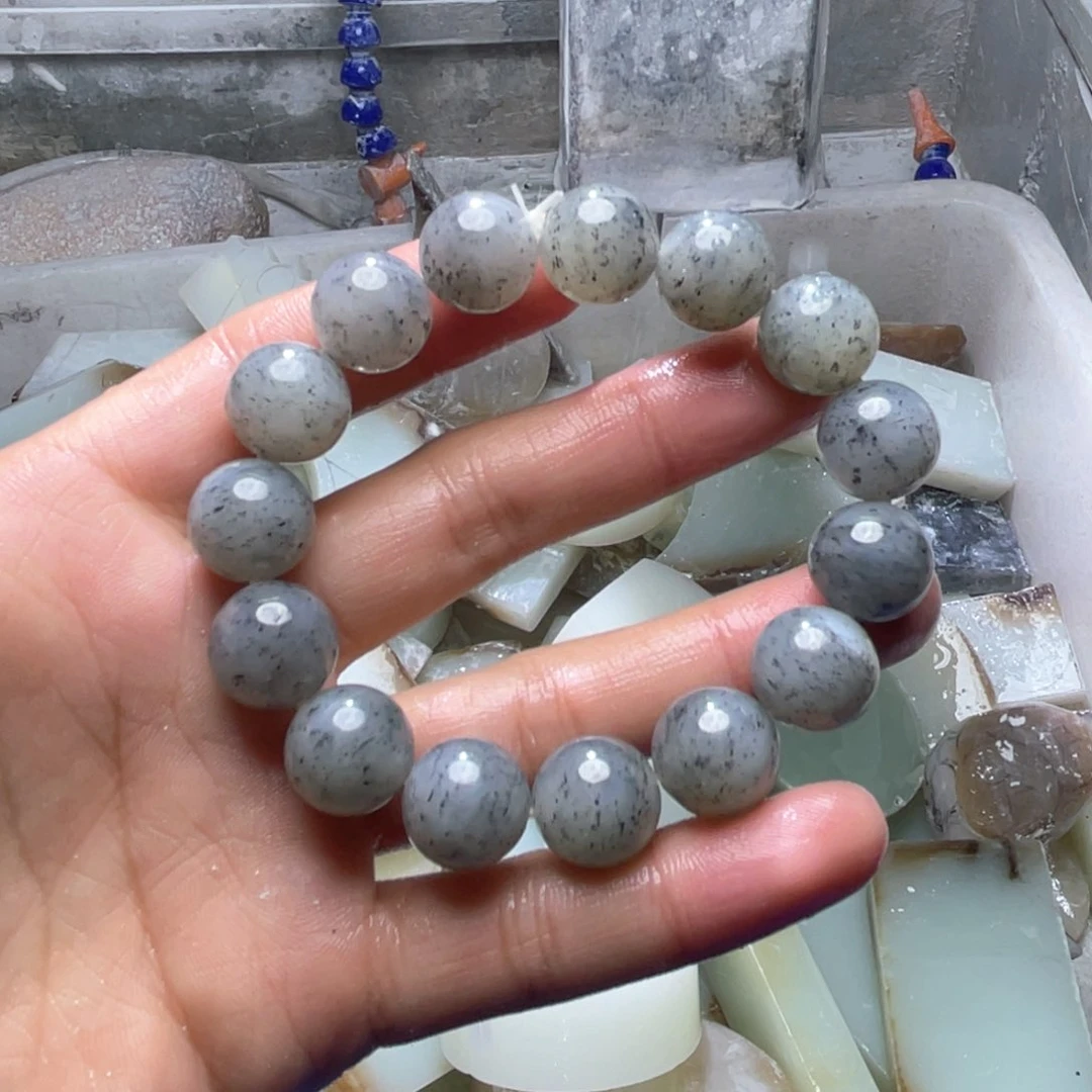 定制和田玉挂件未镶嵌